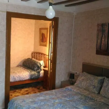 Santa Engracia Apartment *